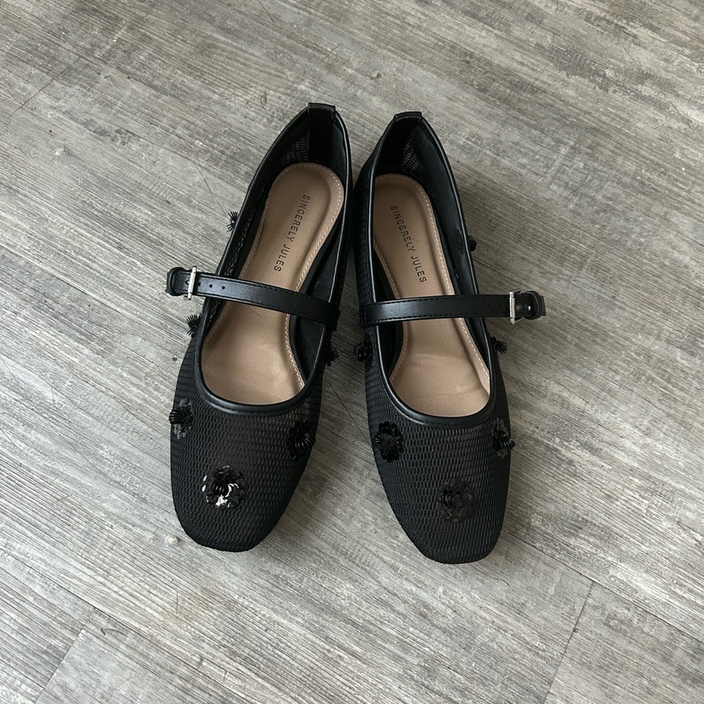 Sincerely Jules Black Ballet Flats w/Sequin Size 8